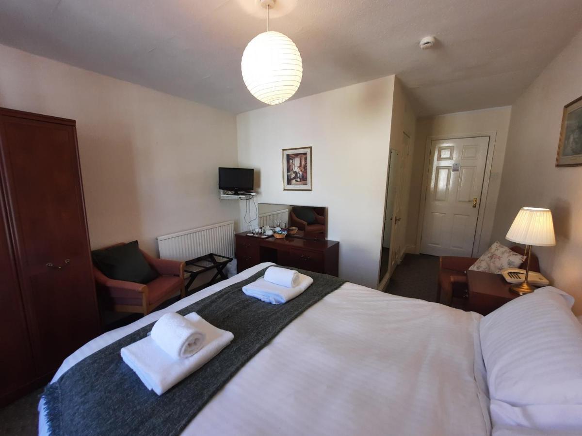 Hotel Lion *